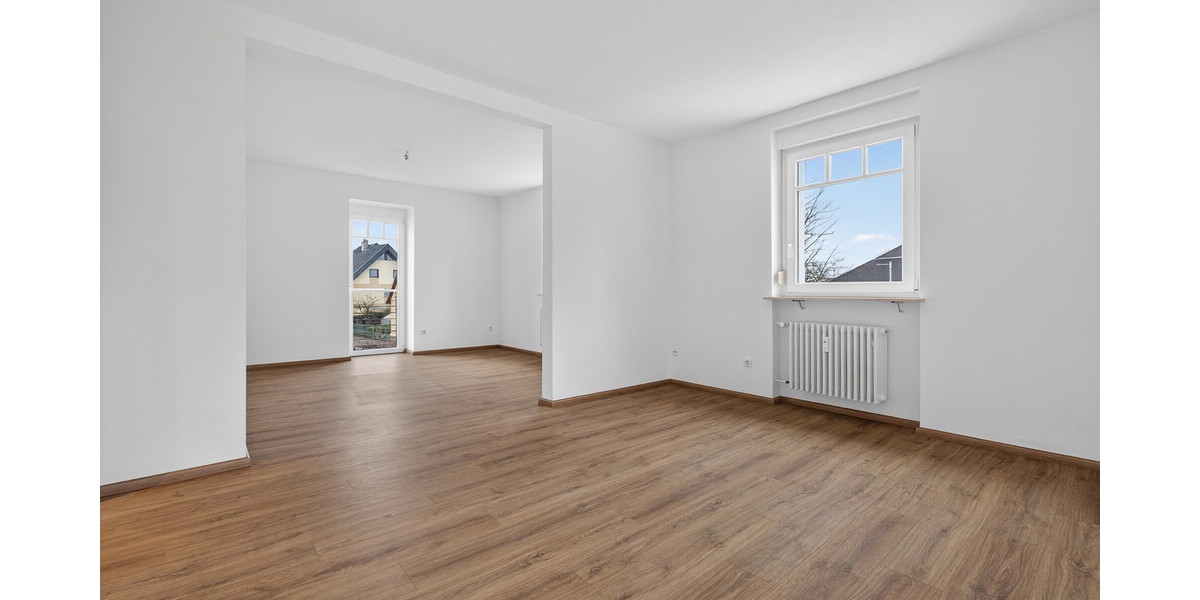 Seltene Gelegenheit: Gepflegtes Zweifamilienhaus mit viel Platz, Ruhe und Entwicklungspotential - Zweifamilienhaus Rastatt / Niederbühl Niederbühl | Angebot:25217381