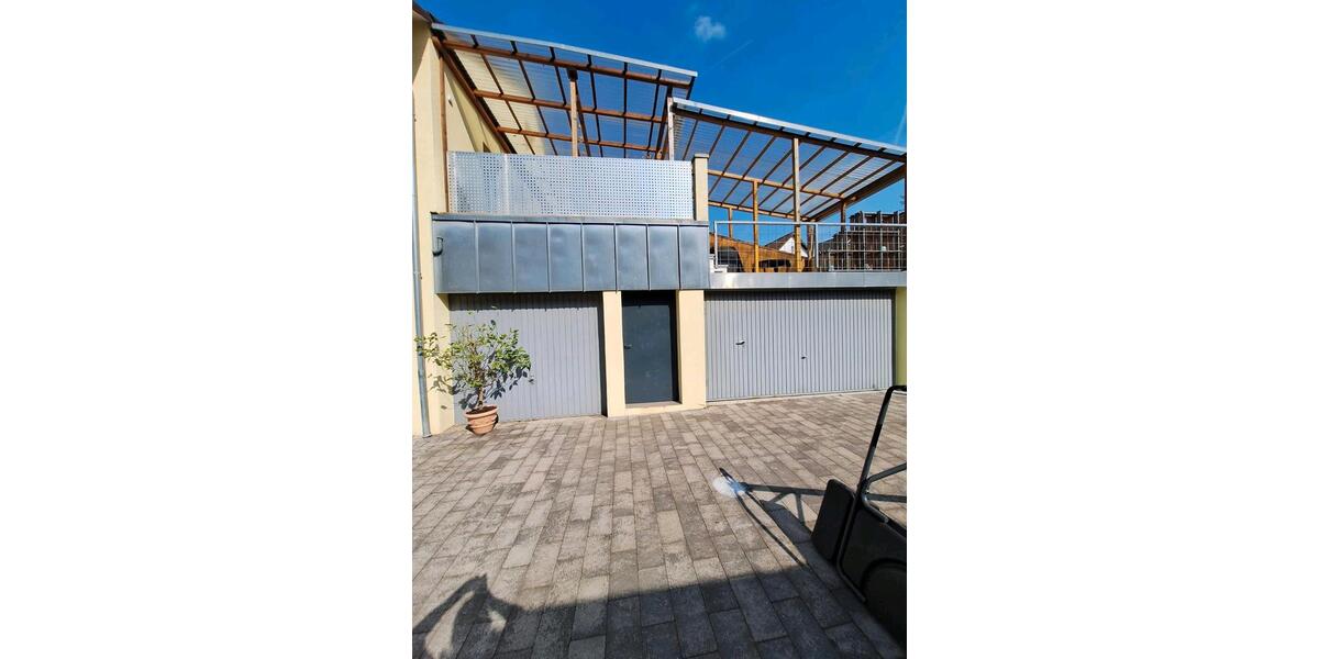 Einfamilienhaus Ötigheim - 7 Zimmer, 211 m&sup2;, 699.000&euro; | Angebot:25638900