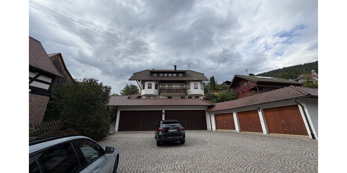 Viel Platz zum Wohnen – und clever Vermögen aufbauen - Zweifamilienhaus Höfen Höfen (Enz) | Angebot:27278662