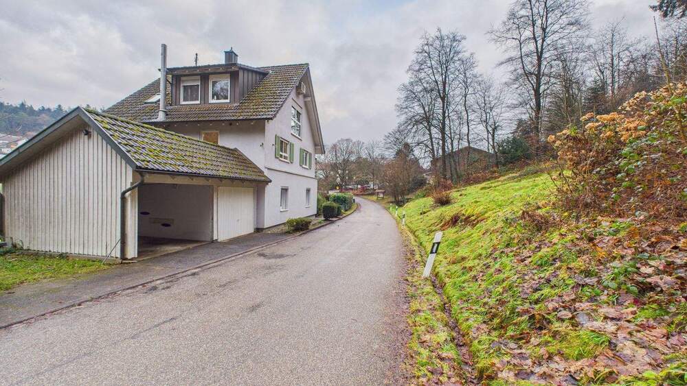 Mehrfamilienhaus, Wohnhaus Baden-Baden Ebersteinburg - 7 Zimmer, 210 m&sup2;, 888.000&euro; | Angebot:25718550