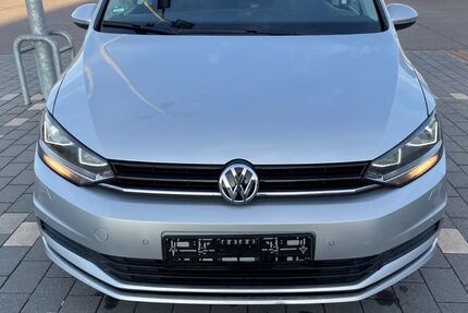 VW Touran 205.000 km 10.490 &euro; Rastatt 76437