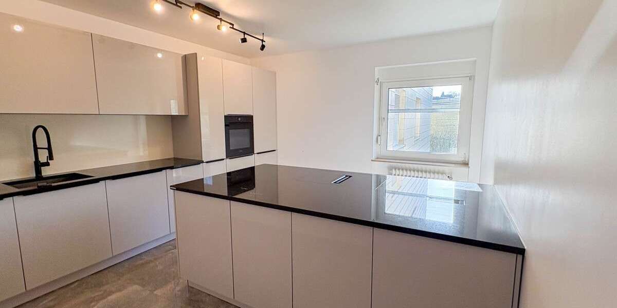 Etagenwohnung Dobel - 3 Zimmer, 95 m&sup2;, 900&euro; | Angebot:25353512