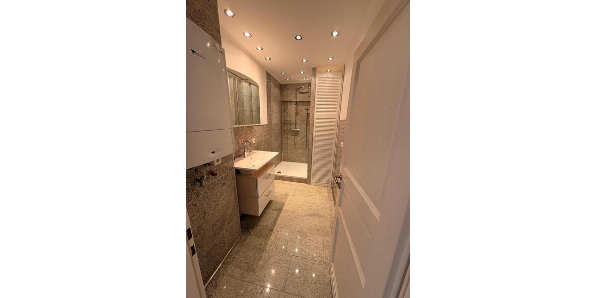 Etagenwohnung Baden-Baden Baden - 2 Zimmer, 65 m&sup2;, 265.000&euro; | Angebot:25367531