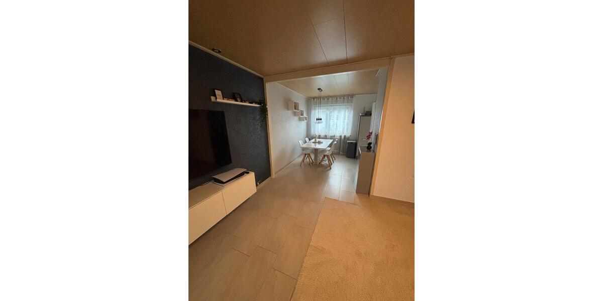 Etagenwohnung Hügelsheim - 4 Zimmer, 83 m&sup2;, 950&euro; | Angebot:25483470