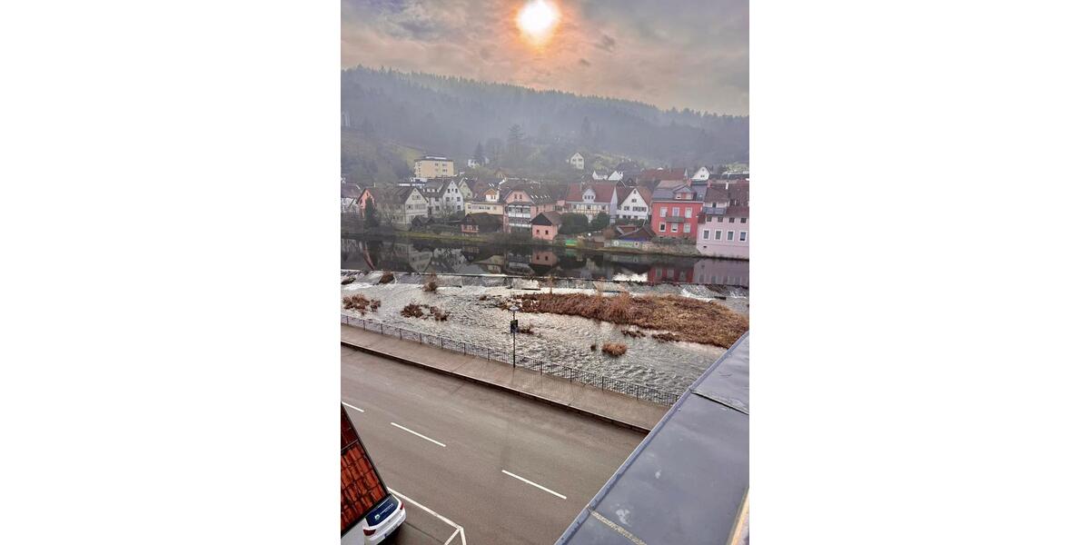 Dachgeschoßwohnung Gernsbach - 3 Zimmer, 122 m&sup2;, 1.350&euro; | Angebot:24373379