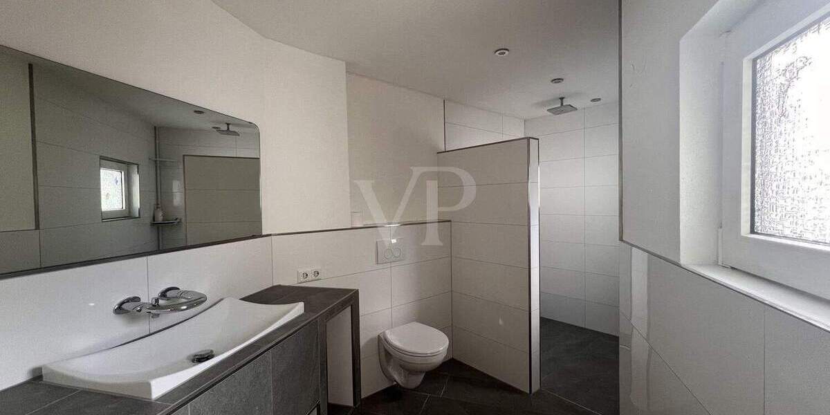 Mehrfamilienhaus, Wohnhaus Baden-Baden Oos - 9 Zimmer, 232 m&sup2;, 590.000&euro; | Angebot:25776906