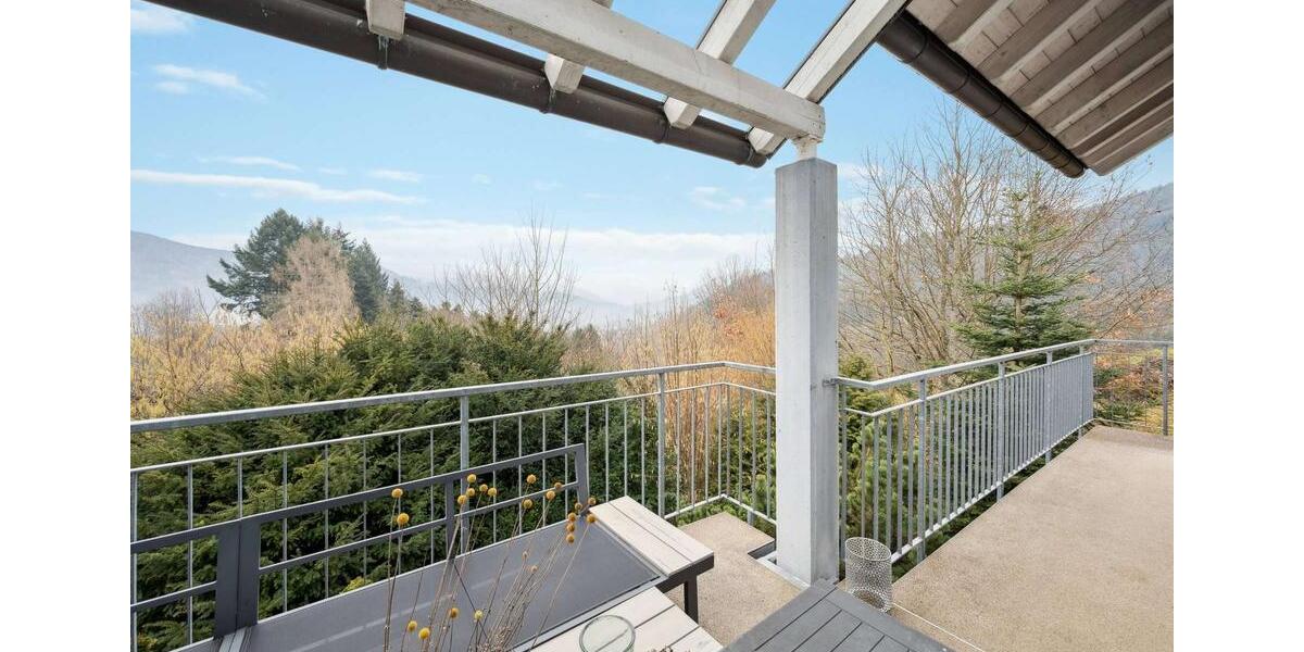 Etagenwohnung Forbach - 4 Zimmer, 134 m&sup2;, 1.200&euro; | Angebot:25561032