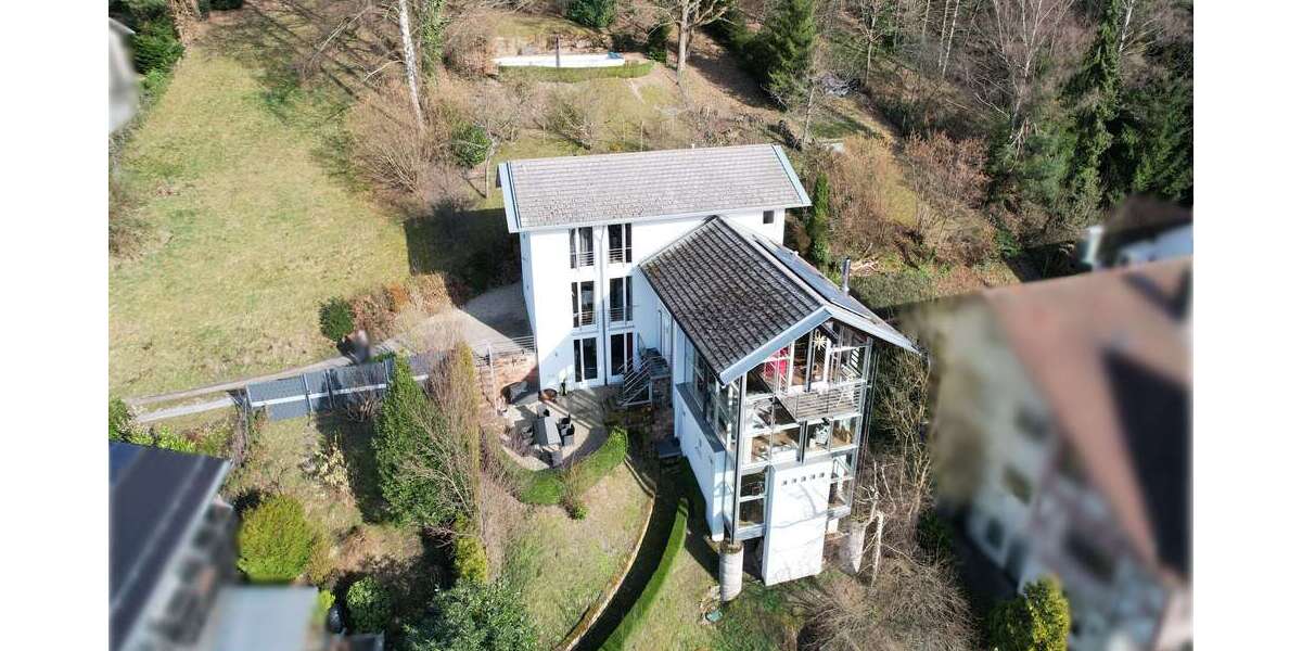 Einfamilienhaus Bad Herrenalb - 7 Zimmer, 315 m&sup2;, 1.295.000&euro; | Angebot:25648435