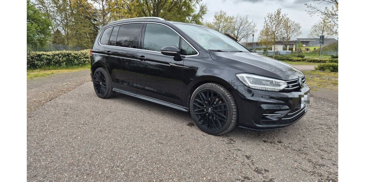 VW Touran 215.000 km 15.999 &euro; Rastatt 76437