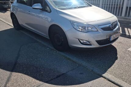 Opel Astra 75.000 km 3.690 &euro; Baden-Württemberg - Sachsenheim 74343