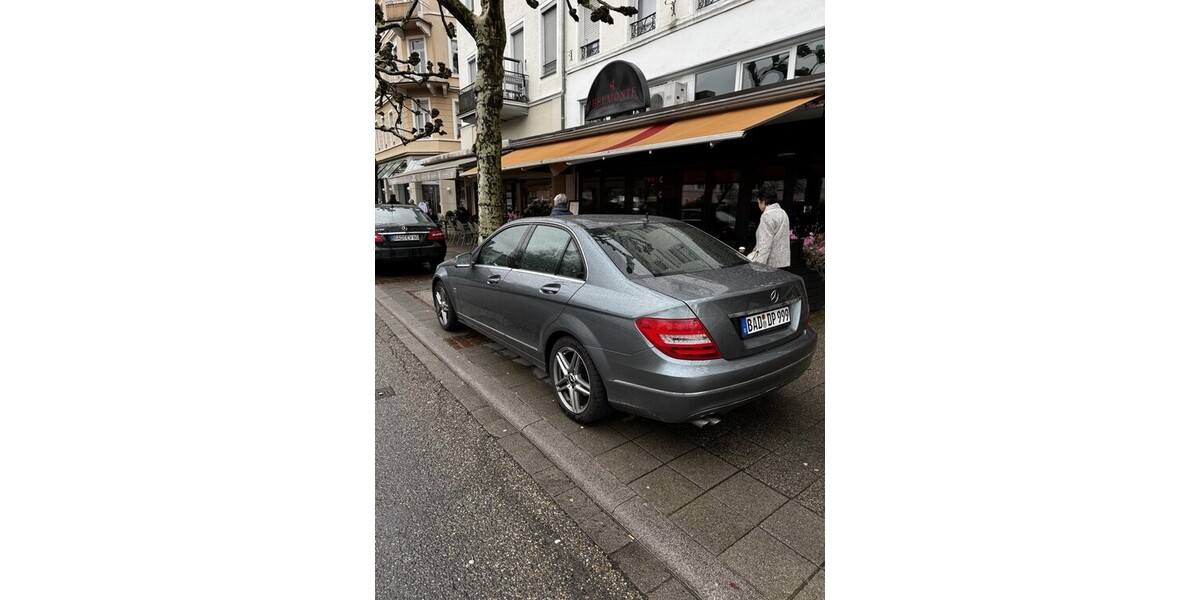 Mercedes-Benz C 180 178.000 km 10.200 &euro; Baden-Baden 76530