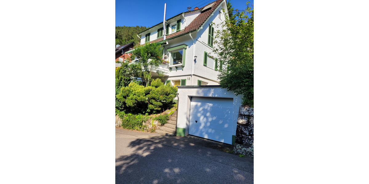 RESERVIERT - Schönes Landhaus mit Einliegerwohnung - Einfamilienhaus Bad Wildbad | Angebot:25867176