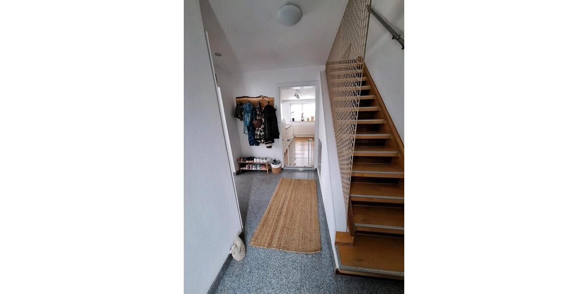 Einfamilienhaus Ötigheim - 7 Zimmer, 211 m&sup2;, 699.000&euro; | Angebot:25638900