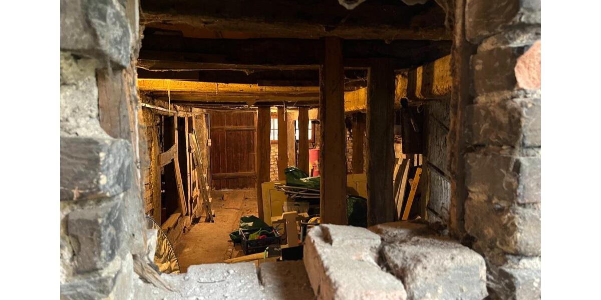 Mehrfamilienhaus, Wohnhaus Rheinstetten - 9 Zimmer, 200 m&sup2;, 400.000&euro; | Angebot:25858424