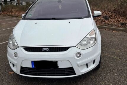 Ford S-Max 223.000 km 3.800 &euro; Bühl 77815