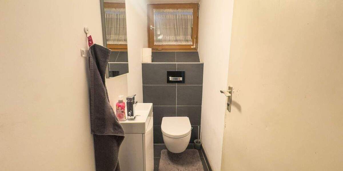 Mehrfamilienhaus, Wohnhaus Dobel - 1 Zimmer, 290 m&sup2;, 569.000&euro; | Angebot:25718554