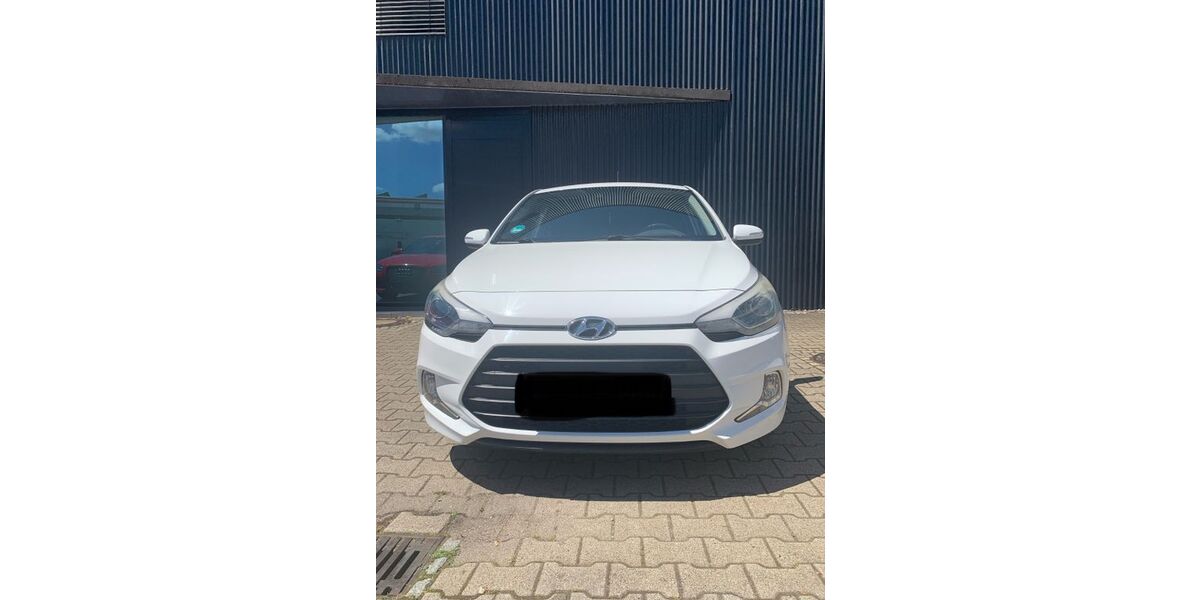 Hyundai i20 146.000 km 6.150 &euro; Rastatt 76437