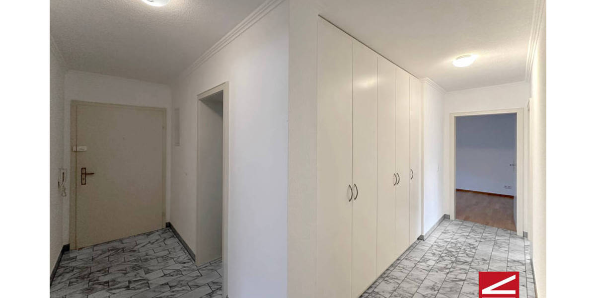 Etagenwohnung Baden-Baden Innenstadt - 4 Zimmer, 132 m&sup2;, 335.000&euro; | Angebot:25692846