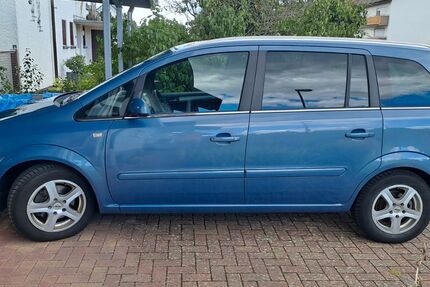 Opel Zafira 228.000 km 1.500 &euro; Muggensturm 76461