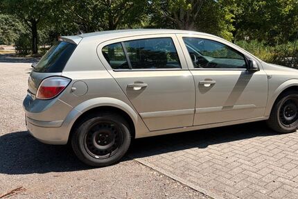 Opel Astra 57.500 km 5.840 &euro; Bühl 77815