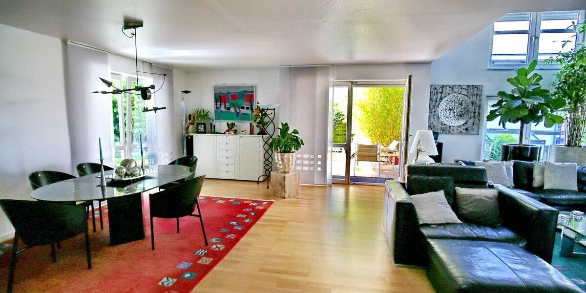 Exklusives Einfamilienhaus mit ELW in Traumlage - Zweifamilienhaus Sinzheim | Angebot:25419100