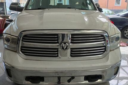 Dodge RAM 228.000 km 15.900 &euro; Baden Baden 76532