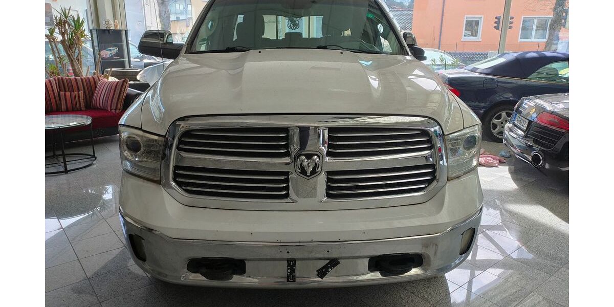 Dodge RAM 228.000 km 15.900 &euro; Baden Baden 76532