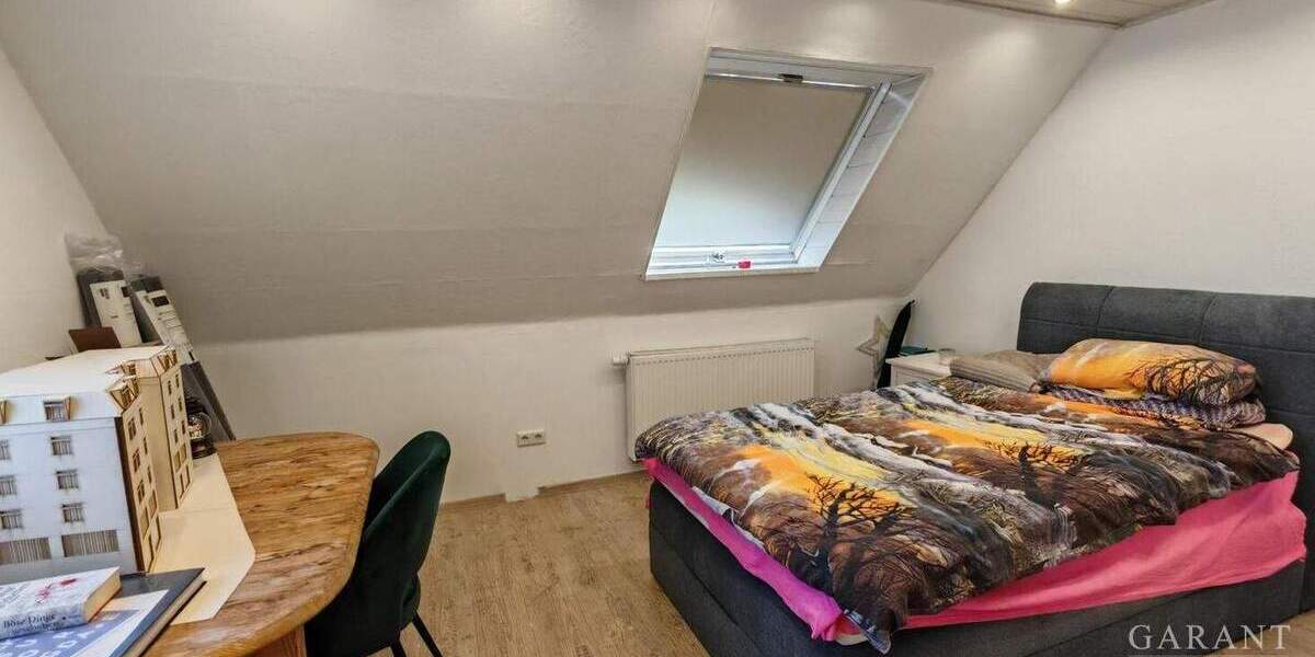 Einfamilienhaus Keltern Niebelsbach - 6 Zimmer, 180 m&sup2;, 650.000&euro; | Angebot:25707703