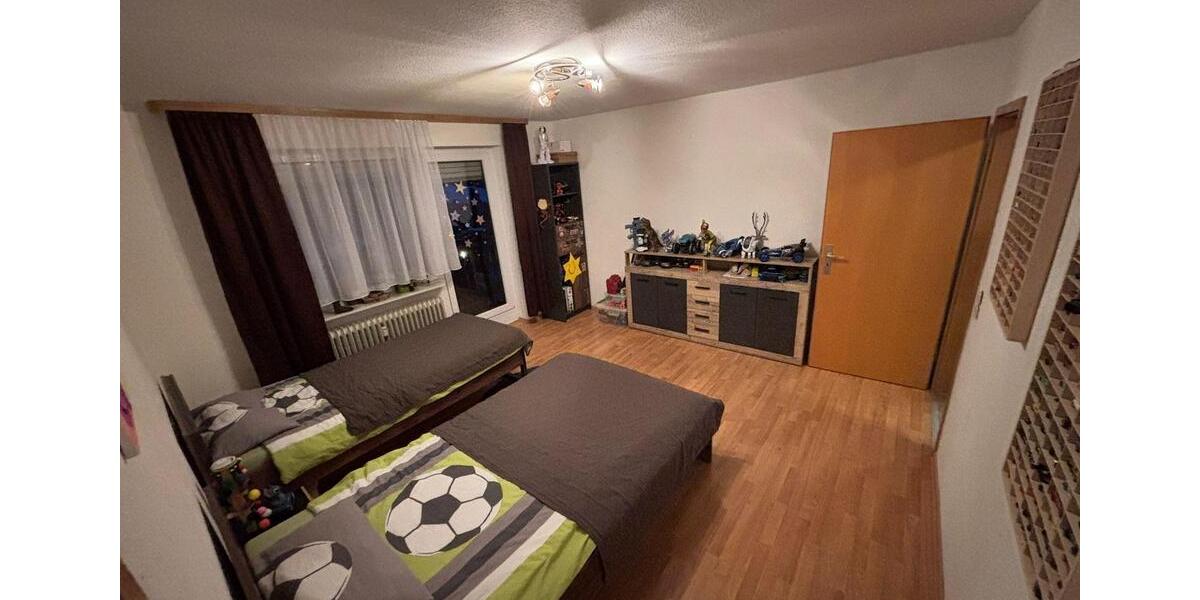 Etagenwohnung Seewald - 4 Zimmer, 98 m&sup2;, 900&euro; | Angebot:25639524