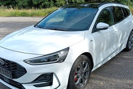 Ford Focus 56.800 km 21.890 &euro; Schömberg 75328