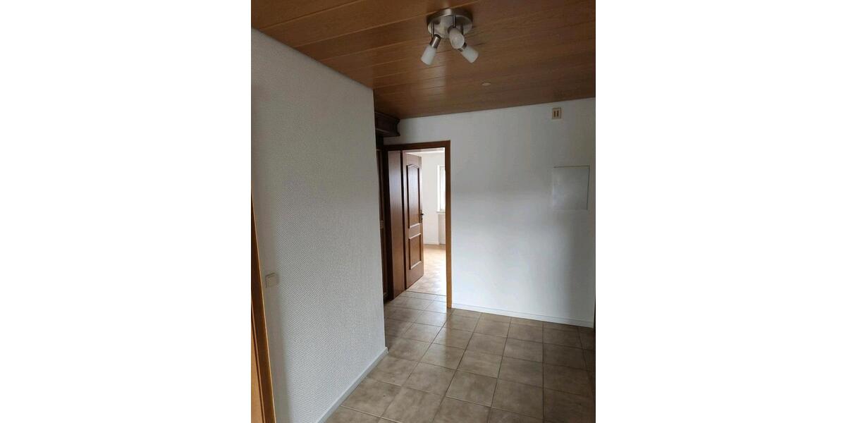 Dachgeschoßwohnung Baden-Baden Lichtental - 2 Zimmer, 75 m&sup2;, 850&euro; | Angebot:25892349