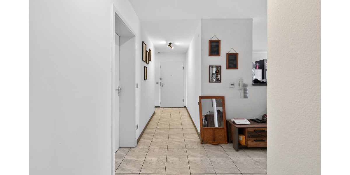 Bezugsfrei: Moderne Wohnung mit Balkon, Einbauküche und Tiefgaragenstellplatz - Etagenwohnung Muggensturm | Angebot:26675705