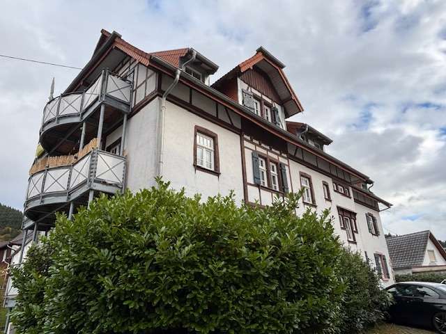 Etagenwohnung Gernsbach - 2 Zimmer, 61 m&sup2;, 129.000&euro; | Angebot:24319620