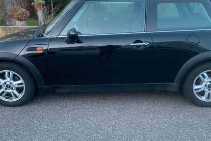 Mini Cooper 188.000 km 3.990 &euro; BADEN-BADEN 76530