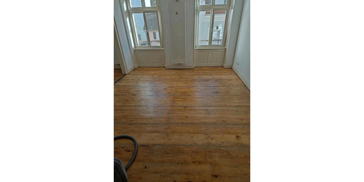 Etagenwohnung Baden-Baden Baden - 4 Zimmer, 107 m&sup2;, 1.280&euro; | Angebot:25351950