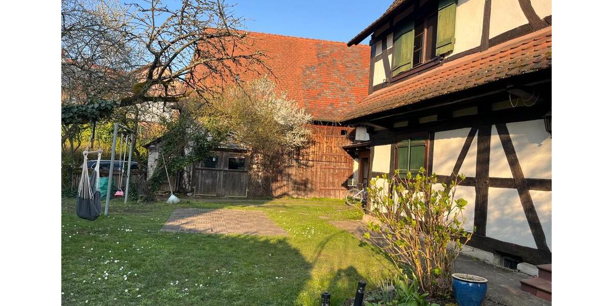Mehrfamilienhaus, Wohnhaus Rheinstetten - 9 Zimmer, 200 m&sup2;, 400.000&euro; | Angebot:25858424