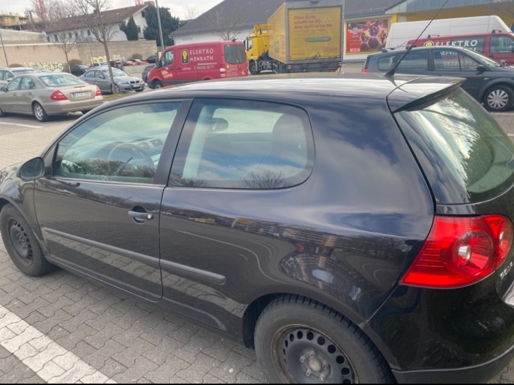 VW Golf 198.000 km 1.499 &euro; Rheinmünster 77836