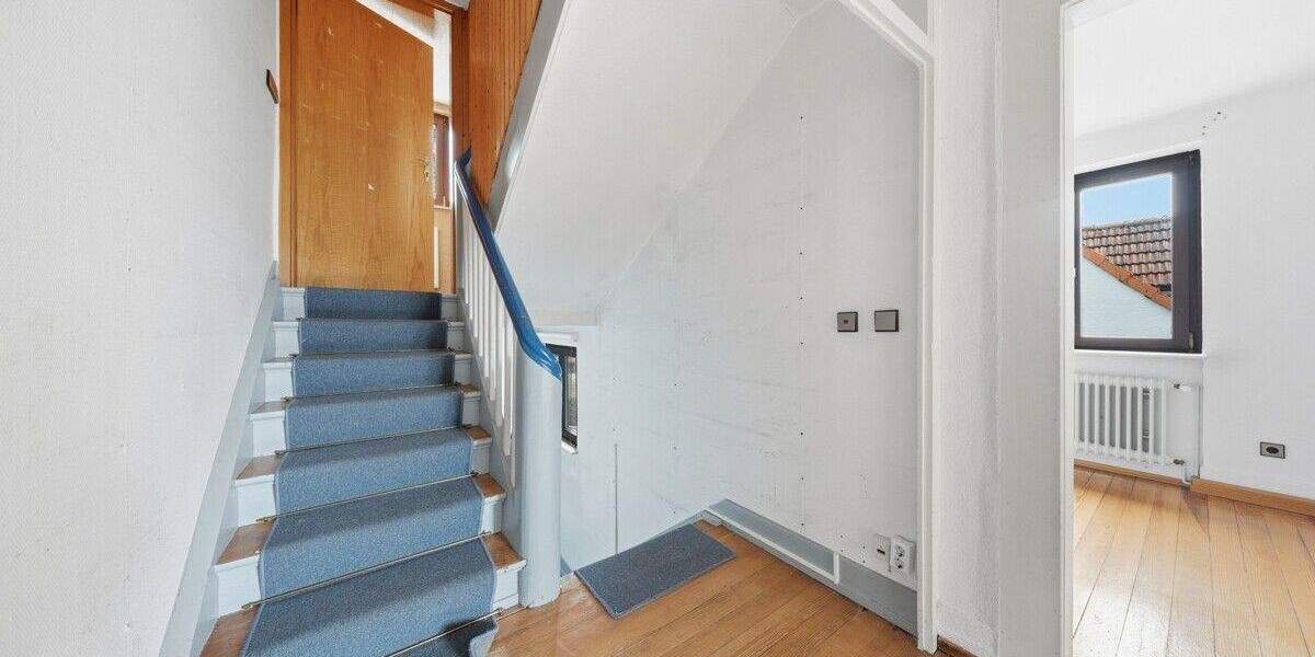 Einfamilienhaus Karlsbad Langensteinbach - 9 Zimmer, 203 m&sup2;, 449.000&euro; | Angebot:25916673