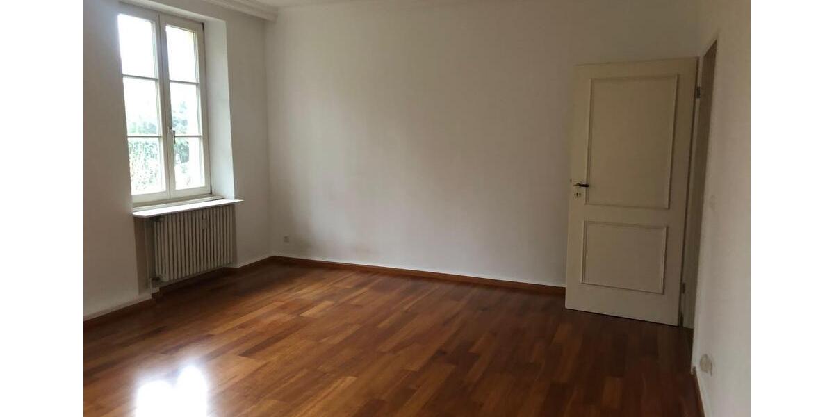 Etagenwohnung Baden-Baden Baden - 3.5 Zimmer, 151 m&sup2;, 1.736&euro; | Angebot:24798681