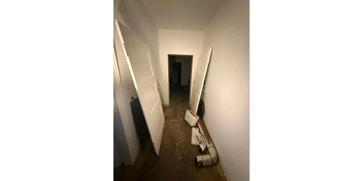 Erdgeschoßwohnung Weisenbach - 3 Zimmer, 94 m&sup2;, 110.000&euro; | Angebot:25271335