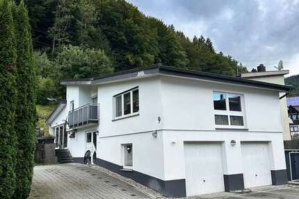 Haus Calmbach Calmbach - 5 Zimmer, 196 m&sup2;, 690.000&euro; | Angebot:23518096