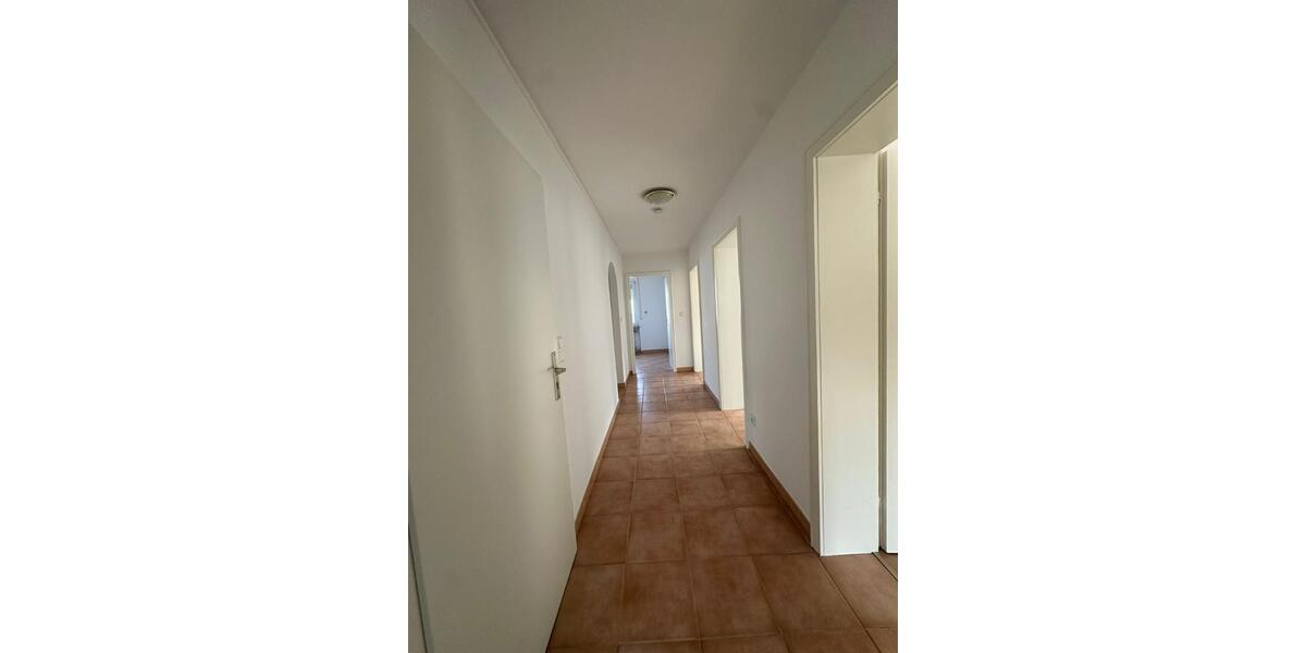 Etagenwohnung Rastatt - 4 Zimmer, 86 m&sup2;, 830&euro; | Angebot:24559804