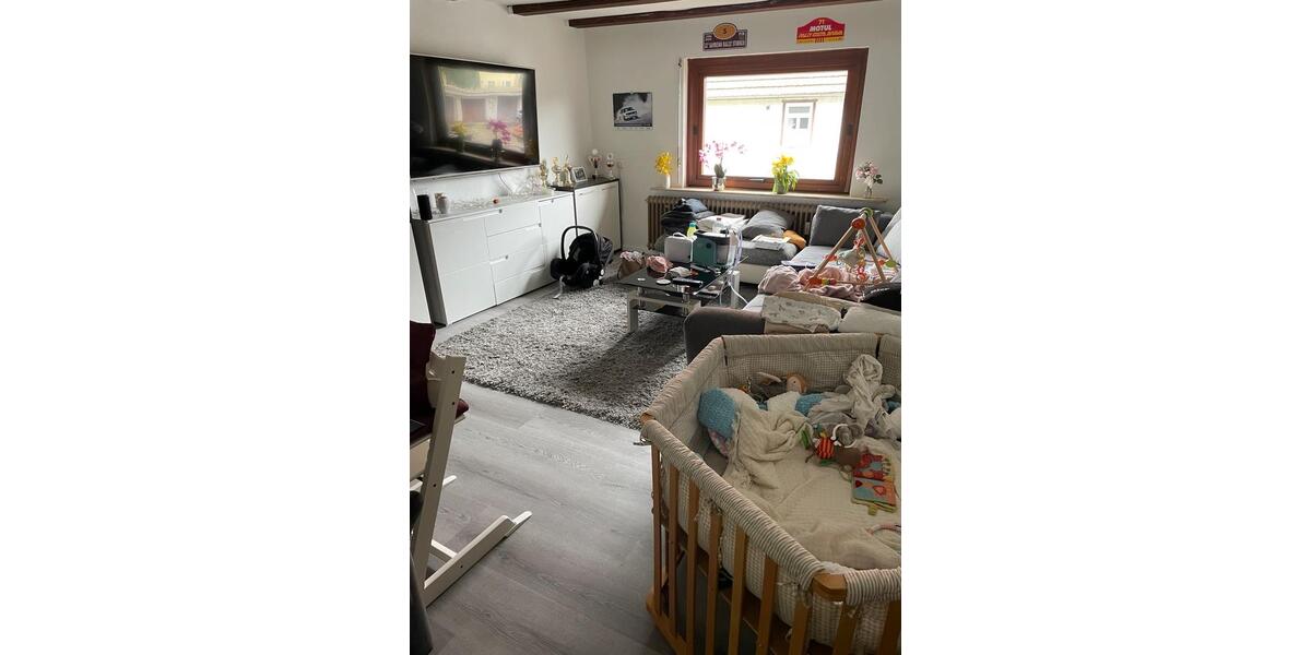 Etagenwohnung Dobel - 3.5 Zimmer, 90 m&sup2;, 950&euro; | Angebot:25477826