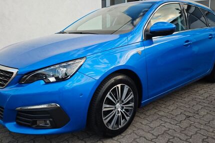 Peugeot 308 181.000 km 9.990 &euro; Ötigheim 76470