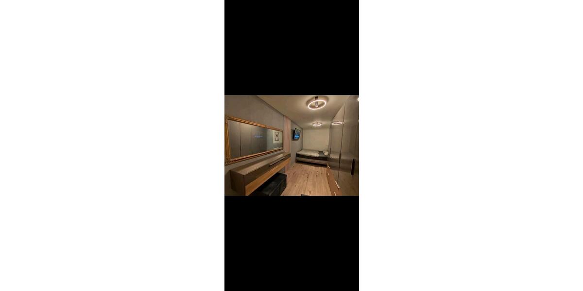 Etagenwohnung Neuenbürg - 3 Zimmer, 80 m&sup2;, 1.000&euro; | Angebot:25321968