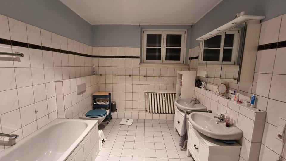 Etagenwohnung Baden-Baden Baden - 3.5 Zimmer, 151 m&sup2;, 1.736&euro; | Angebot:24798681