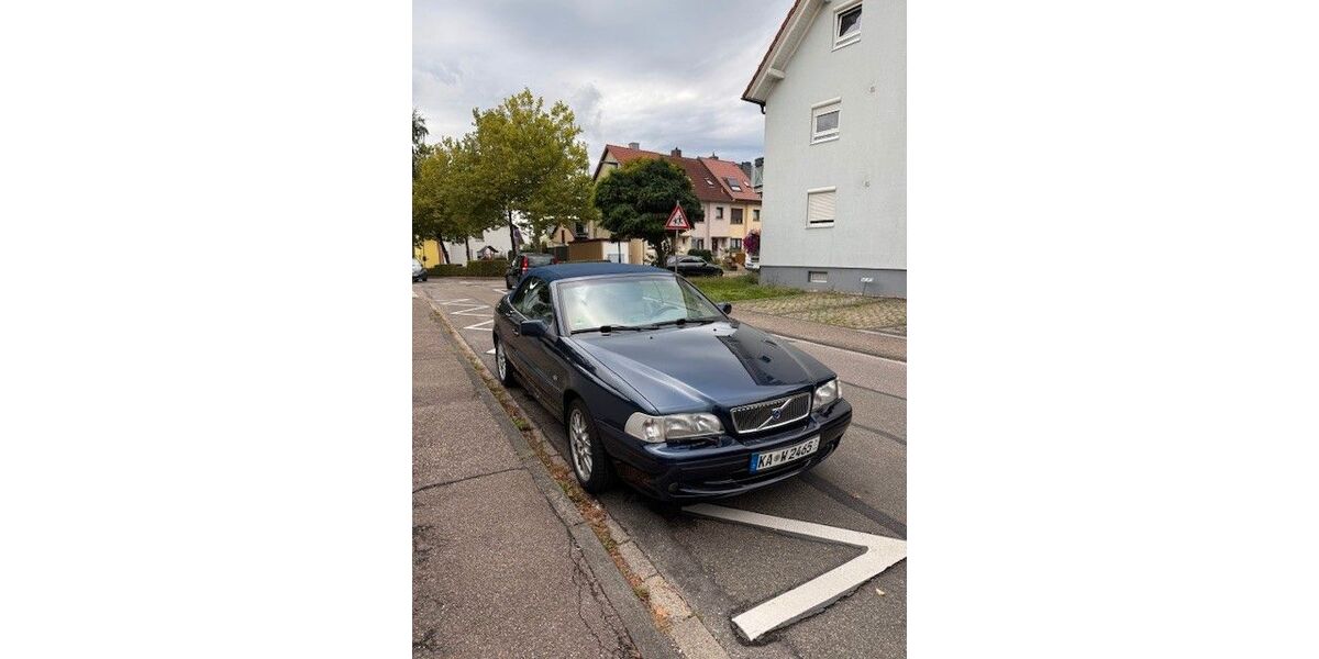 Volvo C70 97.000 km 9.999 &euro; Waldbronn 76337