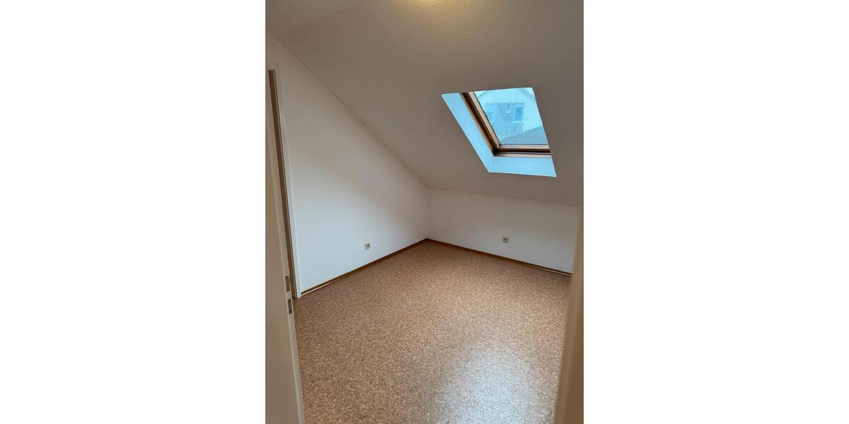 Dachgeschoßwohnung Bühl - 2.5 Zimmer, 50 m&sup2;, 700&euro; | Angebot:24963483