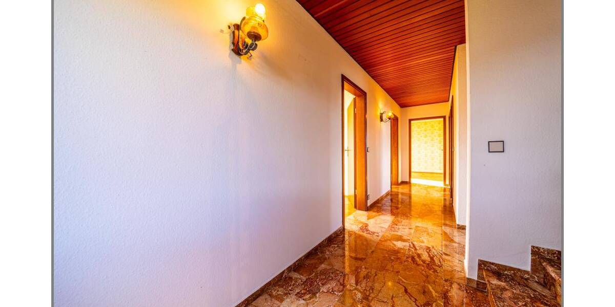 Mehrfamilienhaus, Wohnhaus Sinzheim Ortsgebiet - 5 Zimmer, 146 m&sup2;, 489.000&euro; | Angebot:25741682