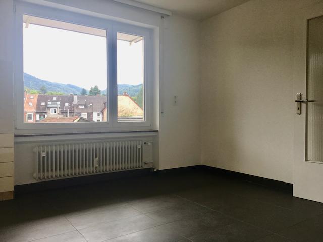 Etagenwohnung Baden-Baden Lichtental - 4 Zimmer, 97 m&sup2;, 900&euro; | Angebot:26648054